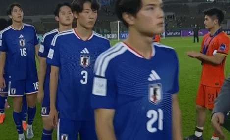 会官方网站-中国U23赛后1举动获日本球迷大赞:中国足球没那么糟糕!