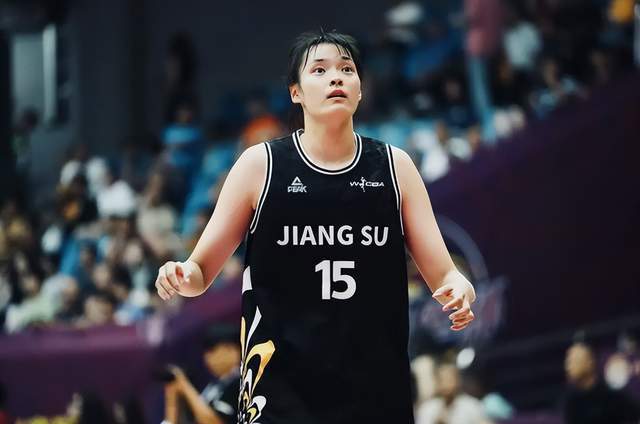 真人游戏第一品牌-爆冷掀翻卫冕冠军！女篮2米王牌闪耀，才26岁，宫鲁鸣该给她机会